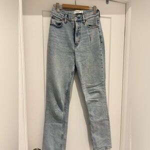Abercrombie and Fitch 90s slim straight ultra high rise jeans